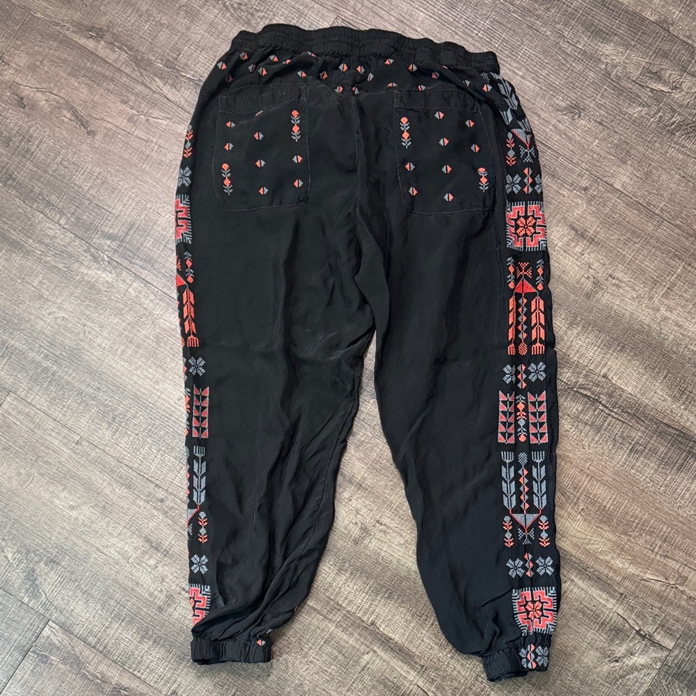 Johnny Was x Pete & Greta Embroidered Pattern jogger pants - Picture 6 of 7